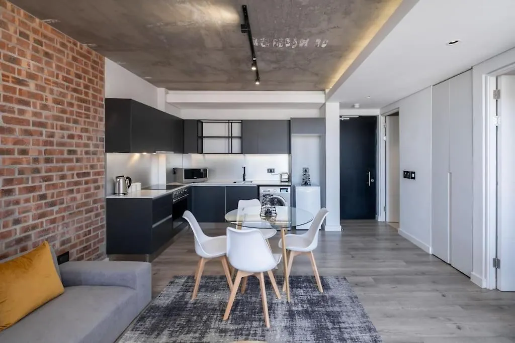 302 The Signature In Cape Town